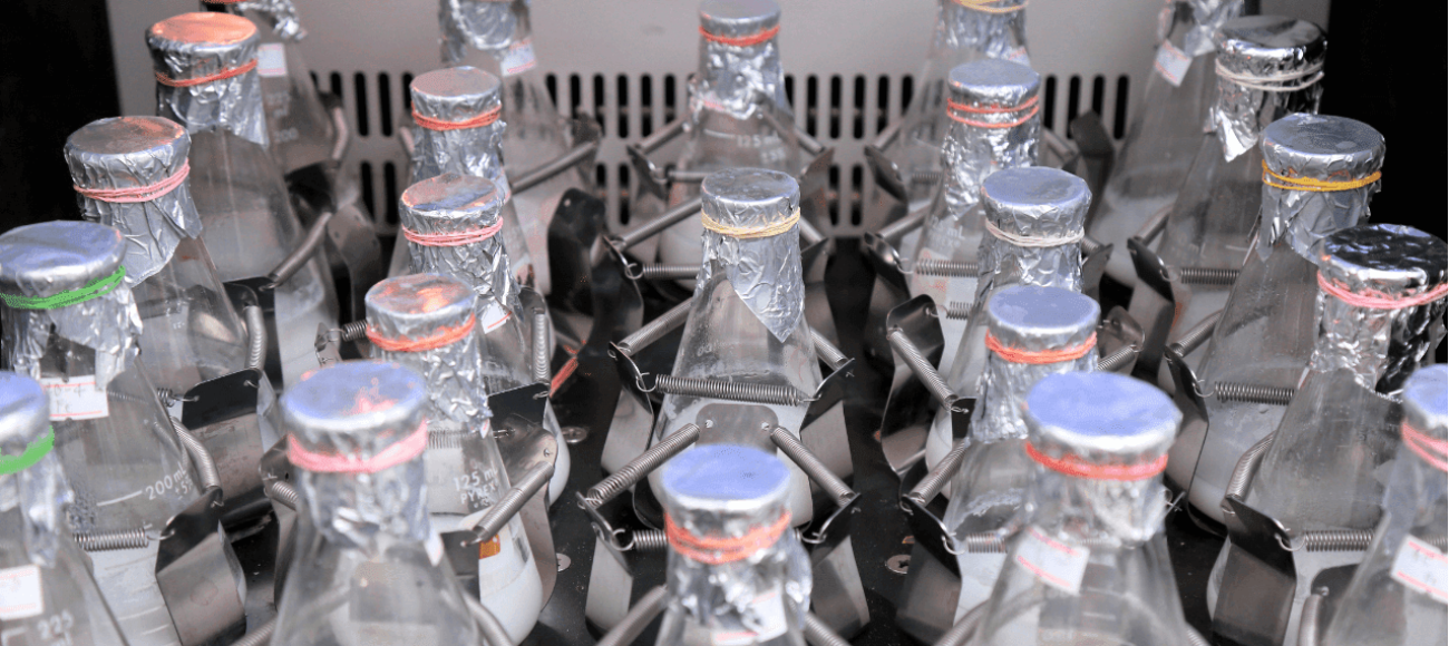 ASTM E 2149 - Hydrophobic textile testing