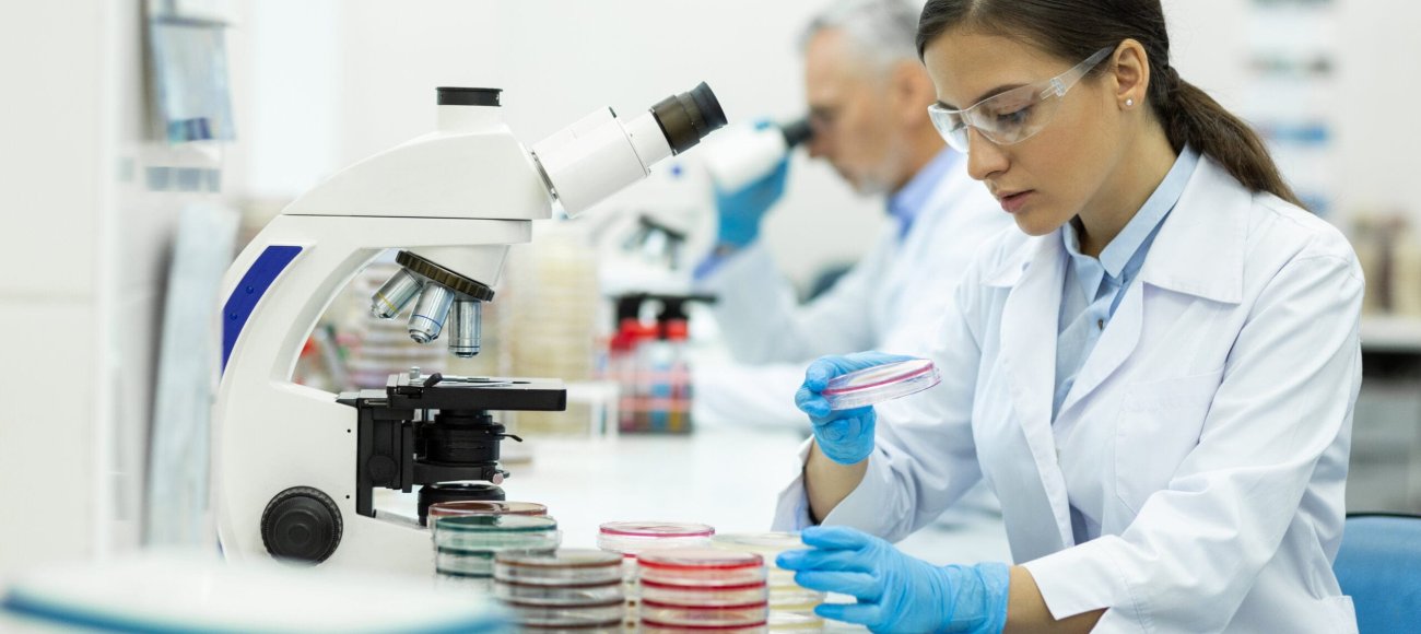 Antibacterial testing, choosing the right lab